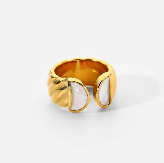 Unique Ring